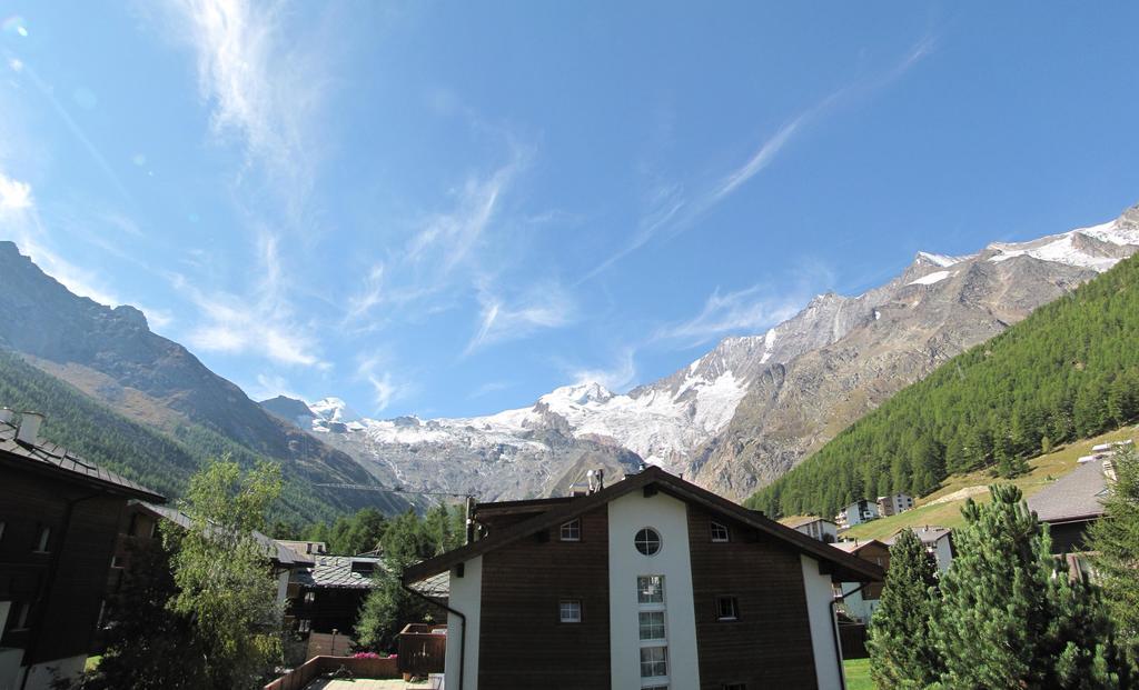 Sarazena Apartman Saas Fee Szoba fotó